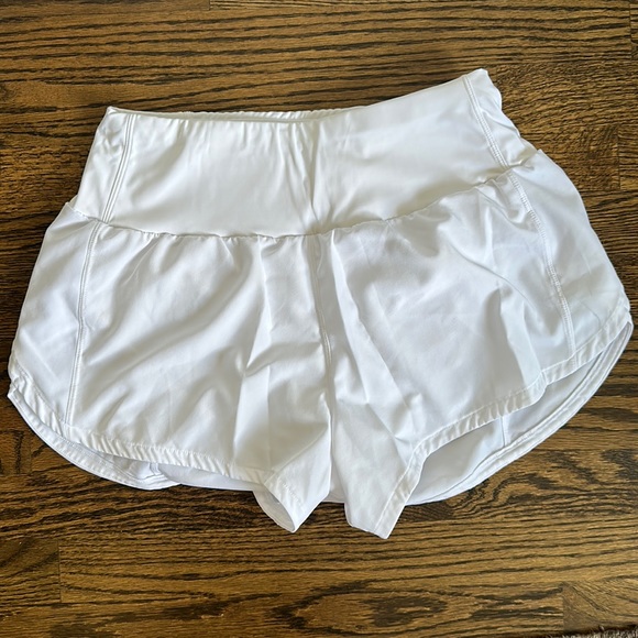 White workout shorts - Picture 4 of 4